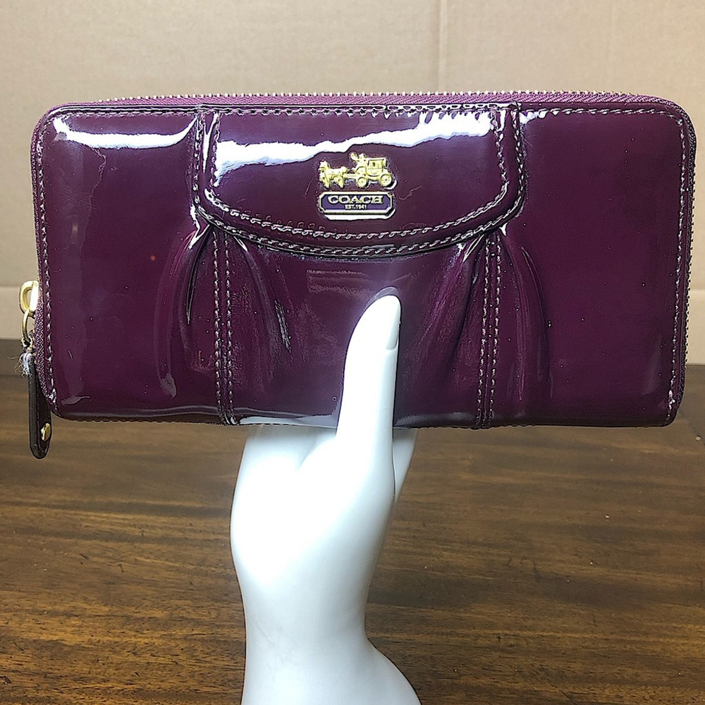COACH Purple Patent Leather Full Zip Continental Wallet with Interior Coin Purse